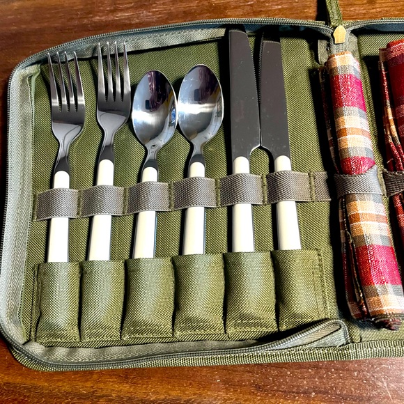 Vintage Longaberger Wine and Cheese Travel Set NWOT - Picture 3 of 5